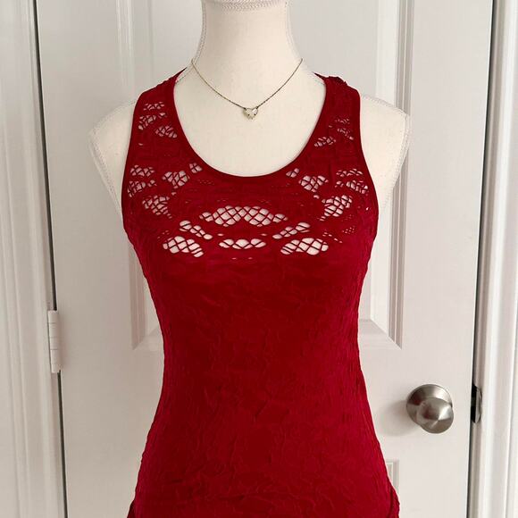 Katily Embroidered Floral Laced Cherry Size Small 2000s Tank - Picture 1 of 5
